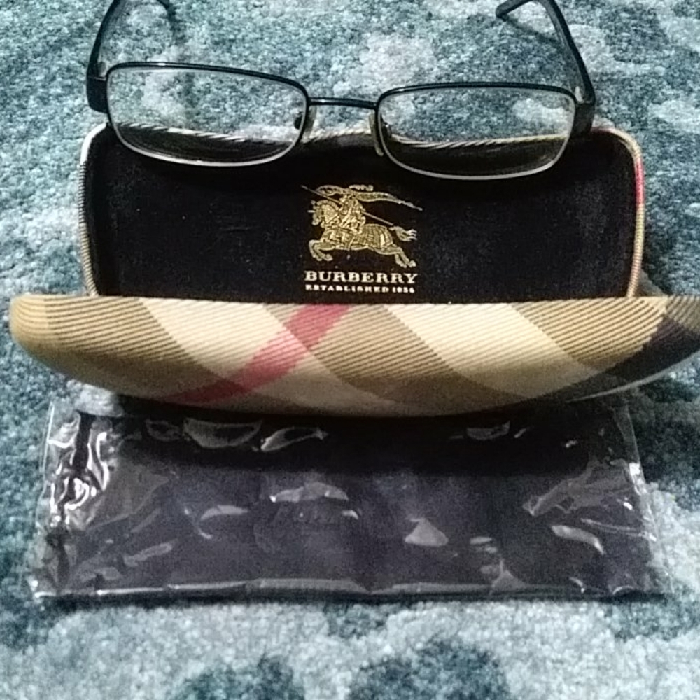 Burberry prescription frames - Picture 5 of 8